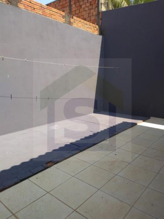 Imagem Casa com 3 Quartos à Venda, 250 m² em Jardim Cambuí - Botucatu