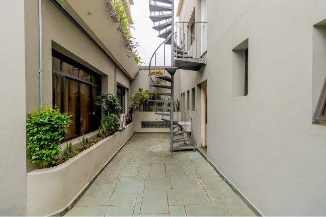 Imagem Casa com 10 Quartos à Venda, em Mirandópolis - São Paulo Imagem Casa com 10 Quartos à Venda, em Mirandópolis - São Paulo