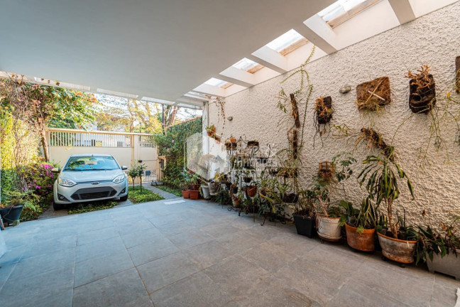 Imagem Casa com 3 Quartos à Venda, 161 m² em Indianópolis - São Paulo Imagem Casa com 3 Quartos à Venda, 161 m² em Indianópolis - São Paulo