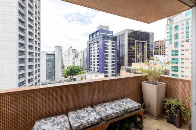 Imagem Imóvel com 3 Quartos à Venda, 180 m² em Itaim Bibi - São Paulo Imagem Imóvel com 3 Quartos à Venda, 180 m² em Itaim Bibi - São Paulo