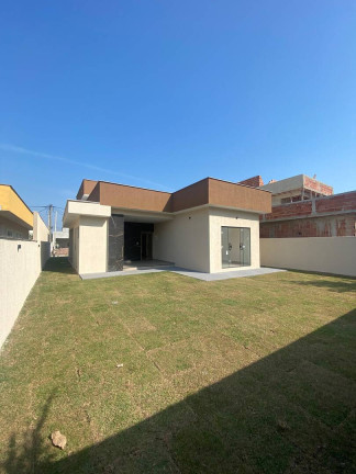 Imagem Casa com 3 Quartos à Venda,  em Cajueiros - Maricá