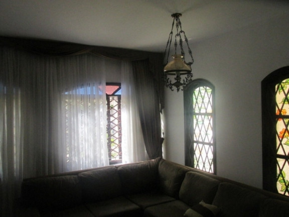 Imagem Sobrado com 4 Quartos à Venda, 220 m² em Marapé - Santos