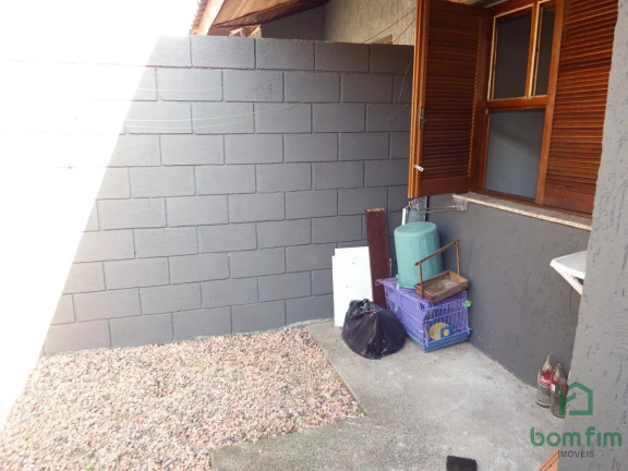 Imagem Casa com 2 Quartos à Venda, 55 m² em Olaria - Canoas