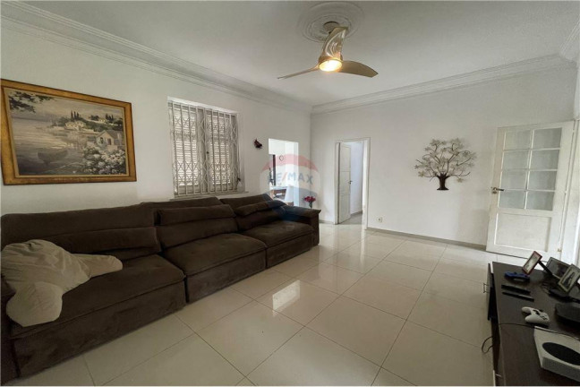 Imagem Casa com 3 Quartos à Venda, 309 m² em Vila Isabel - Rio De Janeiro Imagem Casa com 3 Quartos à Venda, 309 m² em Vila Isabel - Rio De Janeiro