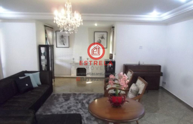 Imagem Casa com 4 Quartos à Venda, 350 m² em Jardim Califórnia - Jacareí Imagem Casa com 4 Quartos à Venda, 350 m² em Jardim Califórnia - Jacareí