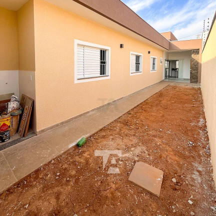 Imagem Casa com 3 Quartos à Venda, 175 m² em Loteamento Residencial E Comercial Flamboyant - Pindamonhangaba