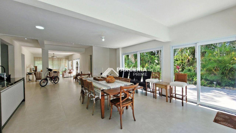 Imagem Casa com 5 Quartos à Venda, 395 m² em Riviera Módulo 18 - Bertioga Imagem Casa com 5 Quartos à Venda, 395 m² em Riviera Módulo 18 - Bertioga