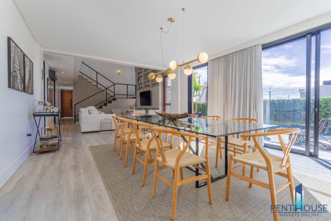 Imagem Casa com 3 Quartos à Venda, 431 m² em Santa Regina - Camboriú