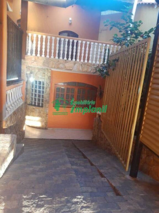 Casa com 3 Quartos à Venda, 250 m² em Jardim América - Várzea Paulista