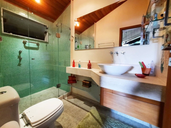Imagem Casa com 5 Quartos à Venda, 218 m² em Iucas - Teresópolis Imagem Casa com 5 Quartos à Venda, 218 m² em Iucas - Teresópolis