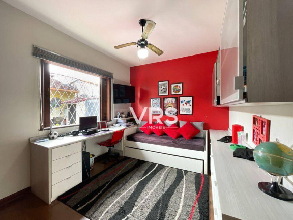 Imagem Casa com 3 Quartos à Venda, 141 m² em Várzea - Teresópolis