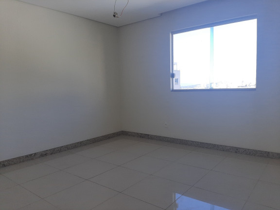 Imagem Imóvel com 5 Quartos à Venda, 245 m² em Sao Joao Batista (venda Nova) - Belo Horizonte Imagem Imóvel com 5 Quartos à Venda, 245 m² em Sao Joao Batista (venda Nova) - Belo Horizonte