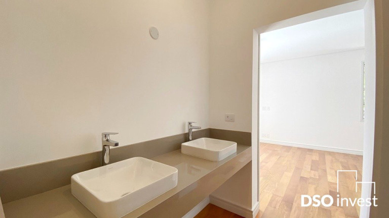 Imagem Casa com 3 Quartos à Venda, 450 m² em Jardim Petrópolis - São Paulo