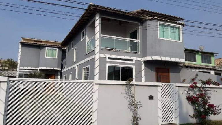 Casa de Condomínio com 5 Quartos à Venda, 215 m² em Peró - Cabo Frio
