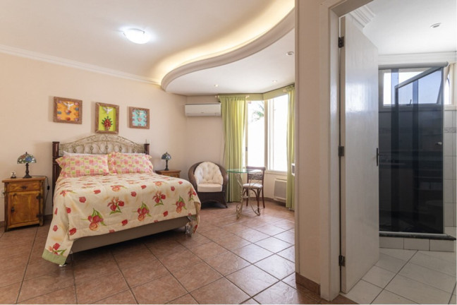 Imagem Casa de Condomínio com 4 Quartos à Venda, 898 m² em Boa Vista - Porto Alegre