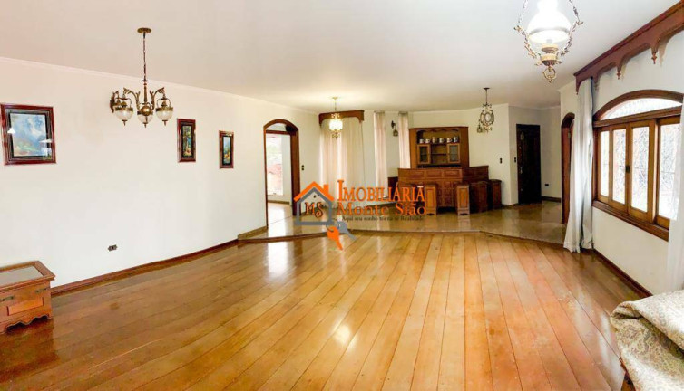 Imagem Sobrado com 4 Quartos à Venda, 530 m² em Vila Galvão - Guarulhos Imagem Sobrado com 4 Quartos à Venda, 530 m² em Vila Galvão - Guarulhos