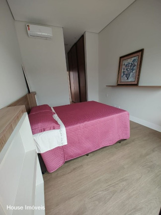 Imagem Casa com 3 Quartos à Venda, 400 m² em Medeiros - Jundiaí