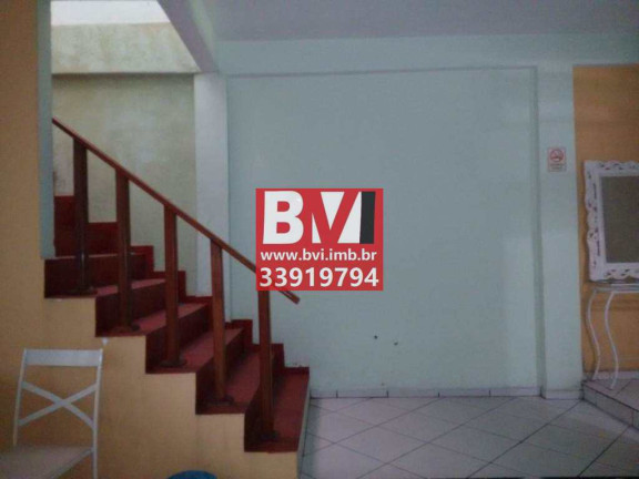 Imagem Casa com 3 Quartos para Alugar, 340 m² em Ramos - Rio De Janeiro Imagem Casa com 3 Quartos para Alugar, 340 m² em Ramos - Rio De Janeiro