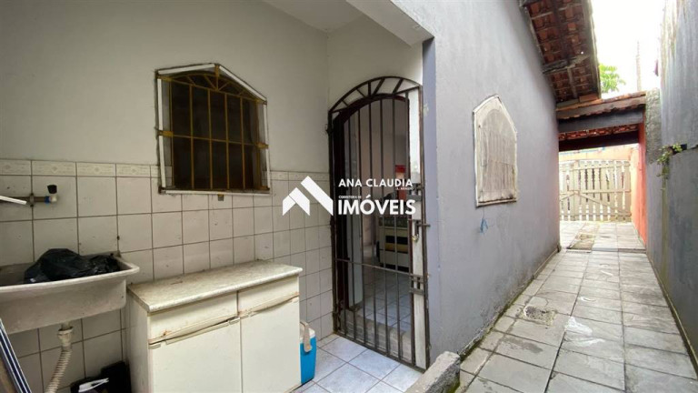 Casa com 2 Quartos à Venda,  em Balneario Jussara - Mongaguá
