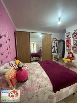 Imagem Casa com 3 Quartos à Venda, 252 m² em Vila Pires - Santo André