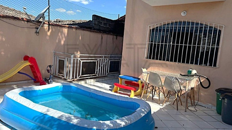 Casa com 3 Quartos à Venda, 180 m² em Parque Ipê - São Paulo