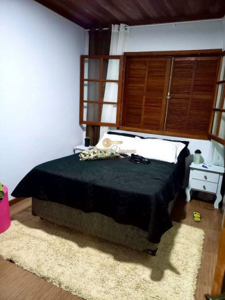 Imagem Casa com 4 Quartos à Venda, 250 m² em Jardim Salaco - Teresópolis