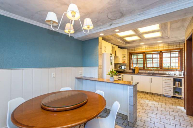 Imagem Casa com 4 Quartos à Venda, 351 m² em Nonoai - Porto Alegre
