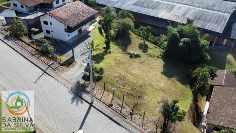 Imagem Imóvel com 1 Quarto à Venda, 269 m² em Itoupava Central - Blumenau Imagem Imóvel com 1 Quarto à Venda, 269 m² em Itoupava Central - Blumenau