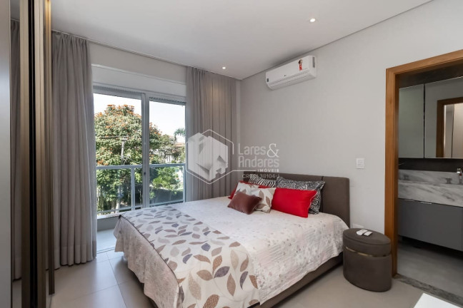 Imagem Casa com 3 Quartos à Venda, 183 m² em Parque São Domingos - São Paulo