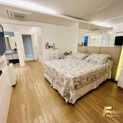 Imagem Imóvel com 3 Quartos à Venda, 180 m² em Santa Lúcia - Vitória