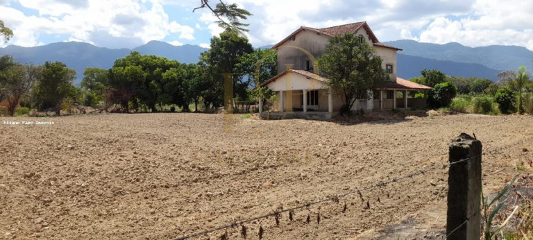 Imagem Imóvel com 4 Quartos à Venda, 2.100 m² em Santa Cândida - Itaguaí