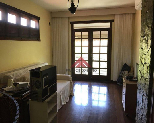 Imagem Casa com 3 Quartos à Venda, 417 m² em Itaipu - Niterói