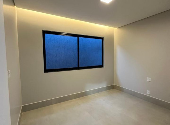 Imagem Casa com 3 Quartos à Venda, 430 m² em Setor Habitacional Arniqueira (águas Claras) - Brasília Imagem Casa com 3 Quartos à Venda, 430 m² em Setor Habitacional Arniqueira (águas Claras) - Brasília