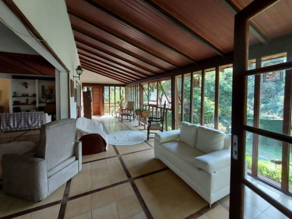 Imagem Casa com 5 Quartos à Venda, 354 m² em Albuquerque - Teresópolis