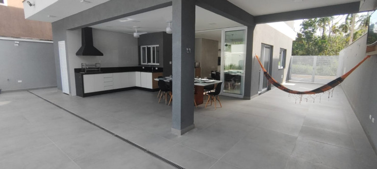 Imagem Casa de Condomínio com 3 Quartos à Venda, 230 m² em Praia Da Mococa - Caraguatatuba Imagem Casa de Condomínio com 3 Quartos à Venda, 230 m² em Praia Da Mococa - Caraguatatuba