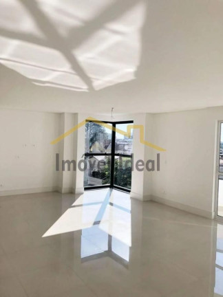 Imagem Apartamento com 3 Quartos à Venda, 134 m² em Portão - Curitiba Imagem Apartamento com 3 Quartos à Venda, 134 m² em Portão - Curitiba