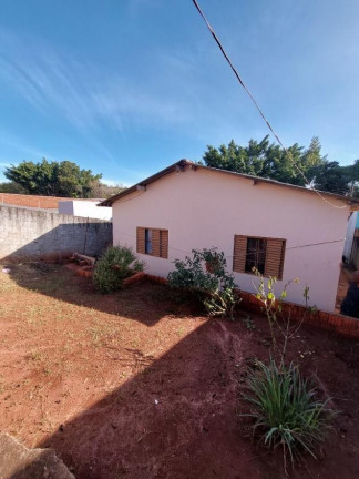Imagem Casa com 2 Quartos à Venda, 70 m² em Jardim Cristina - Botucatu