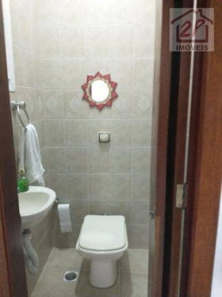 Imagem Sobrado com 5 Quartos à Venda, 209 m² em Vila Zezé - Jacareí