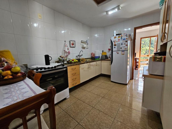 Imagem Casa com 2 Quartos à Venda, 370 m² em Tijuca - Teresópolis Imagem Casa com 2 Quartos à Venda, 370 m² em Tijuca - Teresópolis