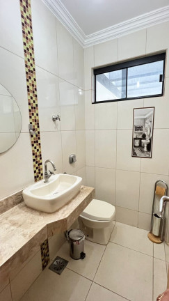 Imagem Sobrado com 4 Quartos à Venda, 314 m² em Vila Rosa - Goiânia