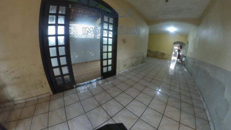Imagem Casa com 1 Quarto à Venda, 800 m² Imagem Casa com 1 Quarto à Venda, 800 m²