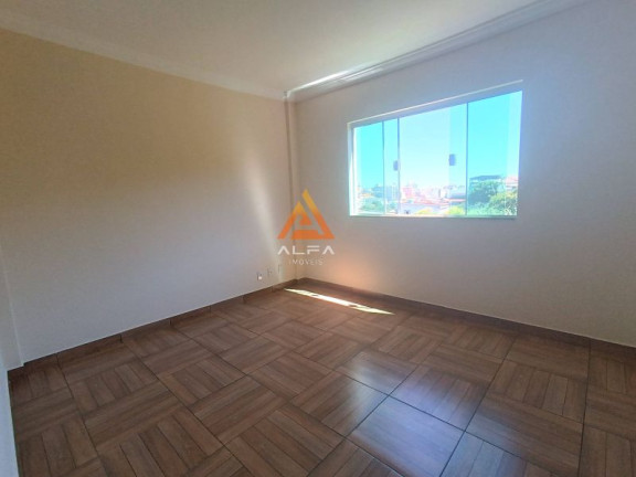 Imagem Cobertura com 3 Quartos à Venda, 147 m²