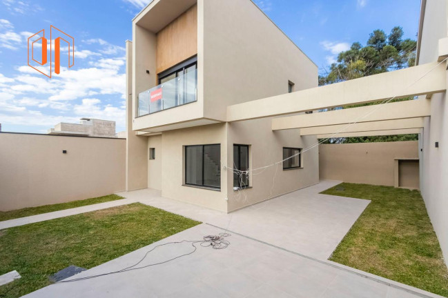 Imagem Sobrado com 3 Quartos à Venda, 145 m² em Uberaba - Curitiba