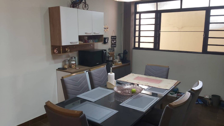 Casa com 3 Quartos à Venda, 198 m² em Jardim Celani - Valinhos