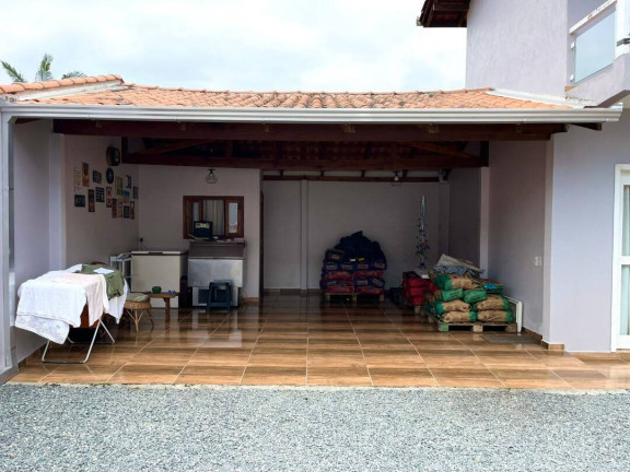 Imagem Casa com 3 Quartos à Venda, 167 m² em Costeira - Balneário Barra Do Sul Imagem Casa com 3 Quartos à Venda, 167 m² em Costeira - Balneário Barra Do Sul
