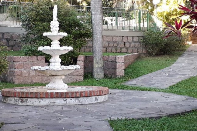 Imagem Casa com 4 Quartos à Venda,  em Teresópolis - Porto Alegre