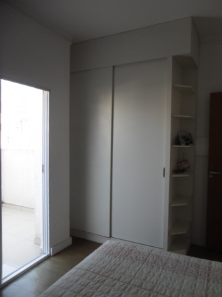 Imagem Casa com 3 Quartos à Venda, em Vila Branca - Jacareí Imagem Casa com 3 Quartos à Venda, em Vila Branca - Jacareí