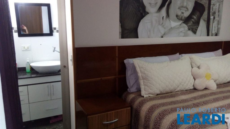 Imagem Sobrado com 3 Quartos à Venda, 204 m² em Vila Eldízia - Santo André Imagem Sobrado com 3 Quartos à Venda, 204 m² em Vila Eldízia - Santo André