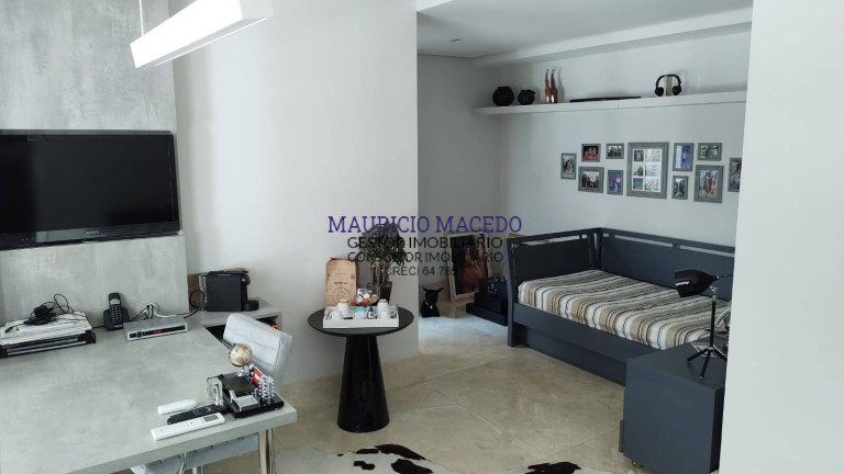 Imagem Casa com 4 Quartos à Venda, 1.310 m² em Alphaville Residencial Dois - Barueri Imagem Casa com 4 Quartos à Venda, 1.310 m² em Alphaville Residencial Dois - Barueri
