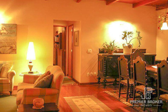 Imagem Casa com 4 Quartos à Venda, 400 m² em Parque Do Imbui - Teresópolis Imagem Casa com 4 Quartos à Venda, 400 m² em Parque Do Imbui - Teresópolis
